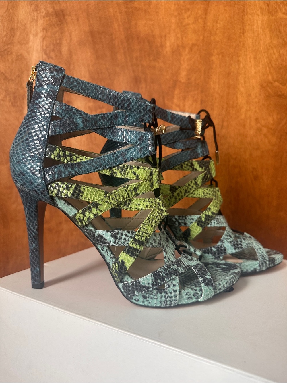 ALDO Ramiya Blue Green Teal Leather Unique High Heel New in Box size 9